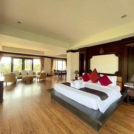 Gassan Legacy Golf Club Hotel Lamphun Kültér fotó