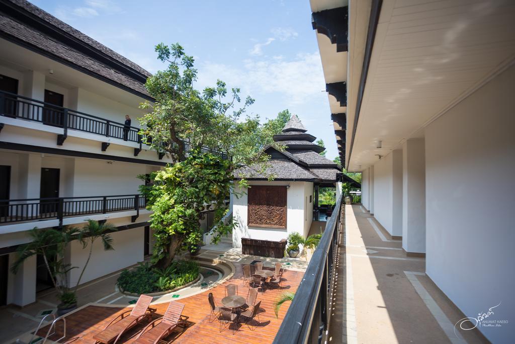 Gassan Legacy Golf Club Hotel Lamphun Kültér fotó