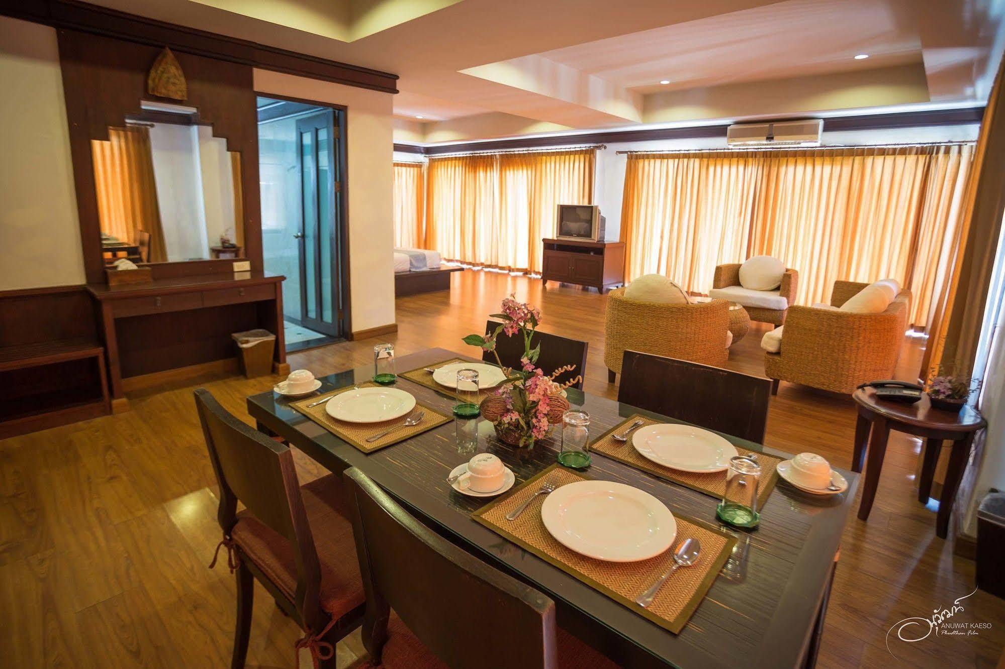 Gassan Legacy Golf Club Hotel Lamphun Kültér fotó