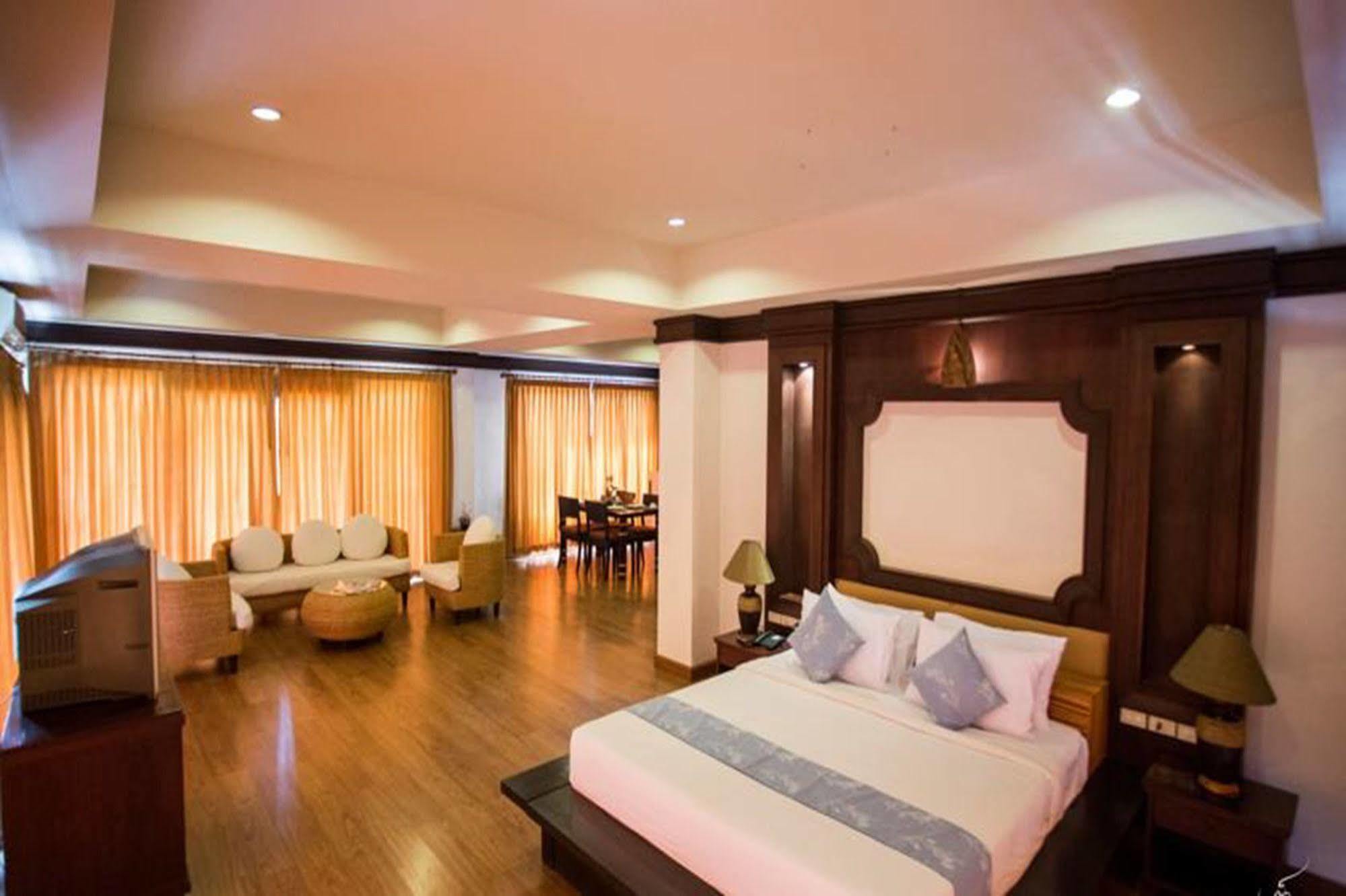 Gassan Legacy Golf Club Hotel Lamphun Kültér fotó